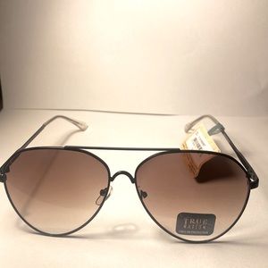 True Nation Sunglasses - Aviator (New)
